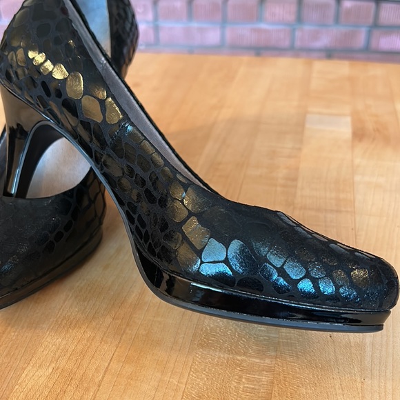 Life Stride Velocity X-Amber Pumps. Size 8W - Picture 13 of 13